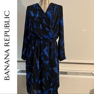 Banana Republic faux wrap dress with pocket size 10